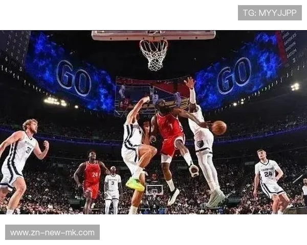 劳里切入后分球助攻队友命中，猛龙稳住胜果